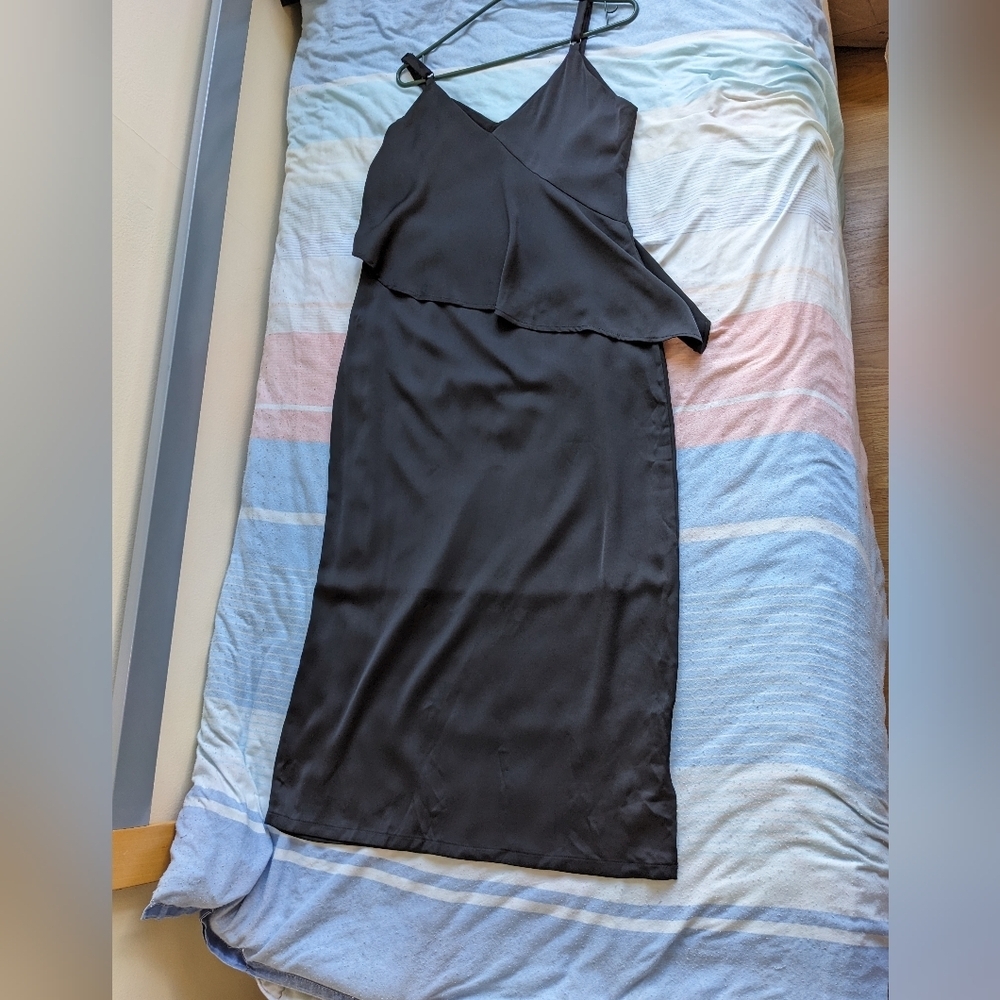 Pink Martini V-Neck Black Dress - Picture 3 of 12